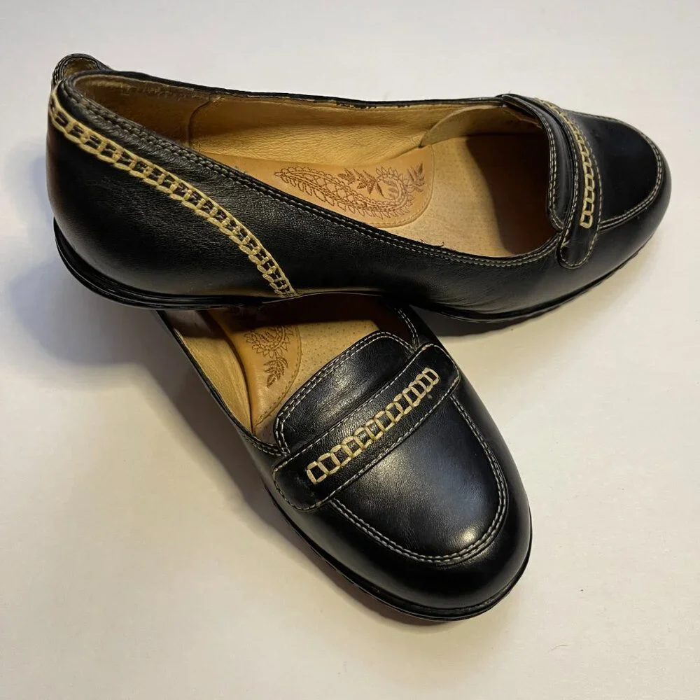 Söfft Black‎ & Tan Leather Slip On Low Heel Loafer Flats Sz.8